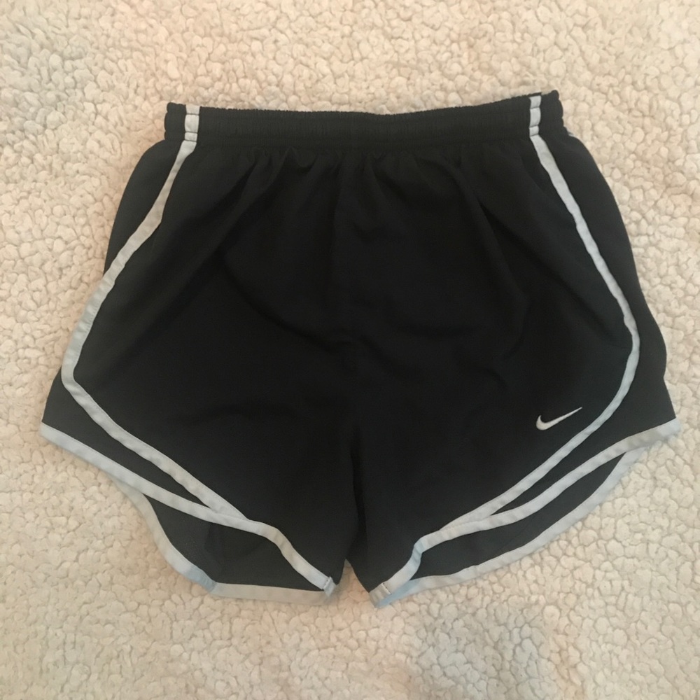 NIKE DRI-FIT RUNNING SHORTS